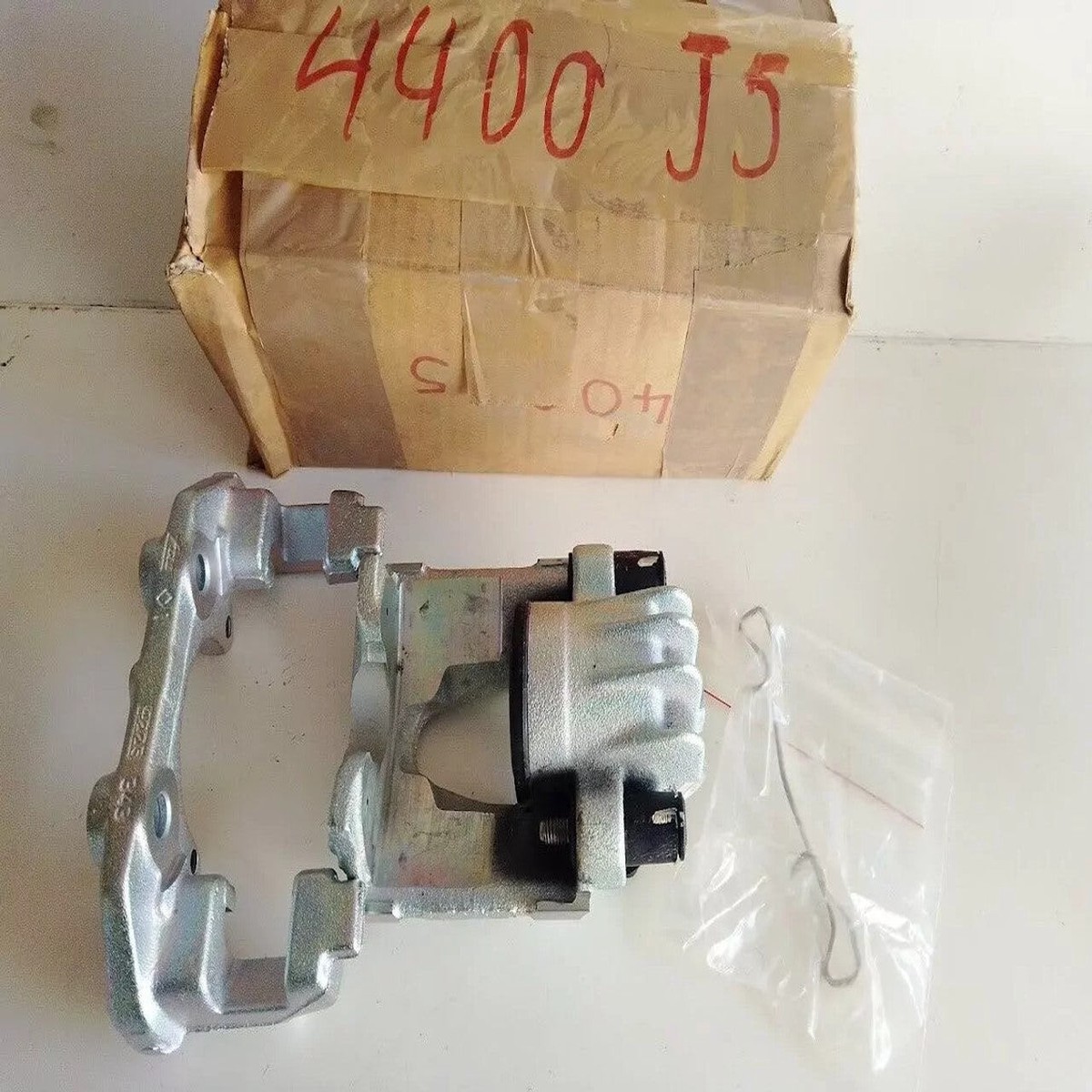 Brake Caliper Front Right fits Peugeot 106 205 306 Citroen Saxo Xsara 4400J5