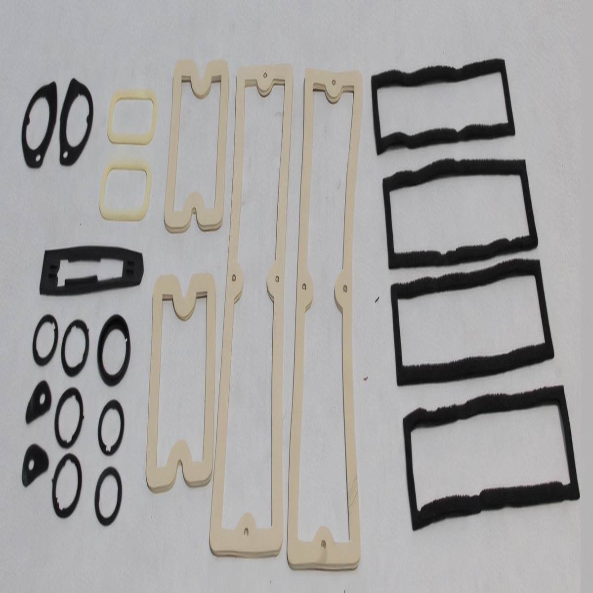 Body Gasket Kit Weatherstrip Seal for 1970 Chevrolet Nova 24-Door Black 22 pcs